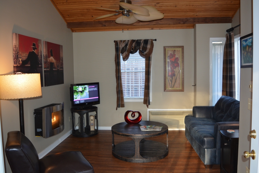 Maple Cabin The Woods Cabins in Eureka Springs