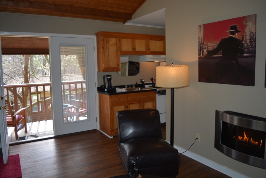 Maple Cabin The Woods Cabins in Eureka Springs