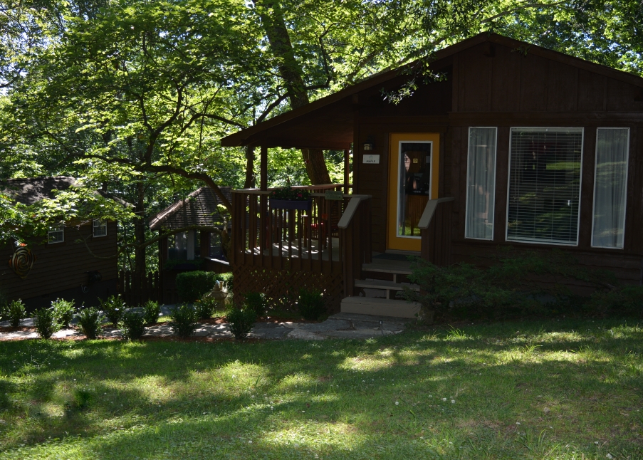 Maple Cabin The Woods Cabins in Eureka Springs