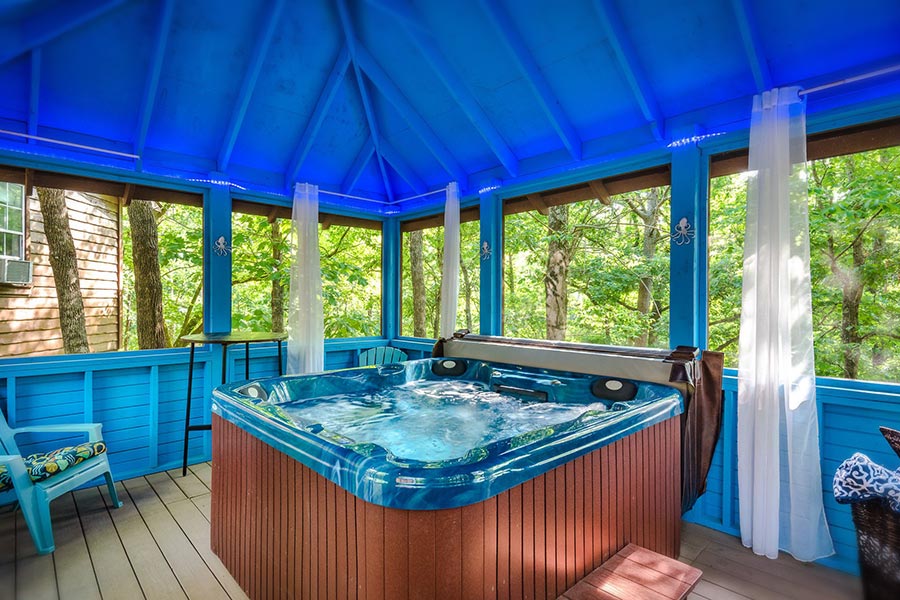 blue lagoon hot tub