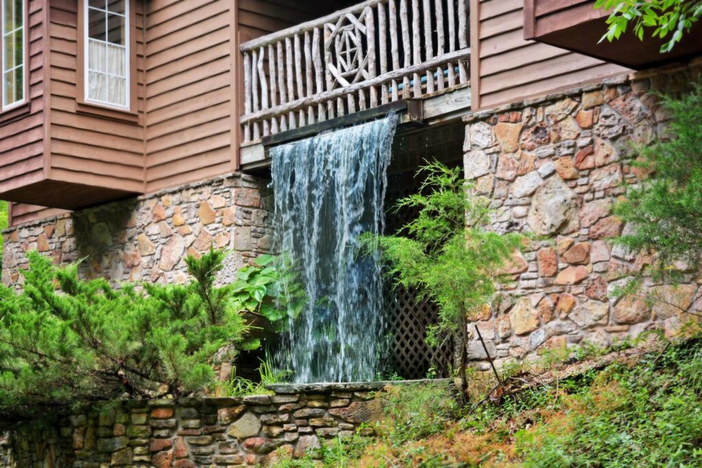 Waterfall feature