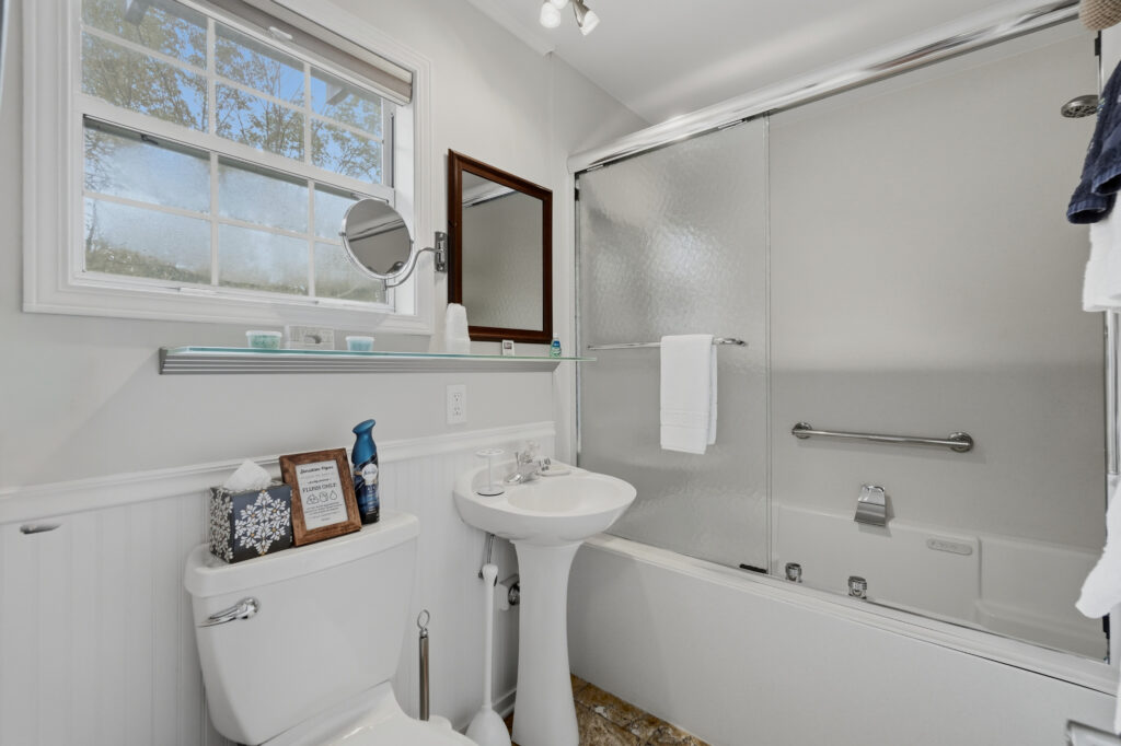 Maple Bathroom
